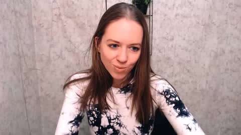 adamais_ online show from February 20, 10:48 am