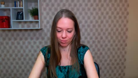 adamais_ online show from October 17, 5:10 am