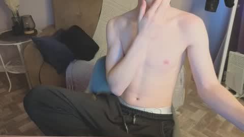 Snapshot of adamal1 chatting on September 30, 9:58 am Adam online show from September 30, 9:58 am