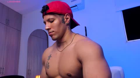 adambrocs1 online show from October 11, 3:17 am