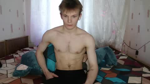 Snapshot of adamharriss chatting on February 23, 2:04 pm adamharriss online show from February 23, 2:04 pm