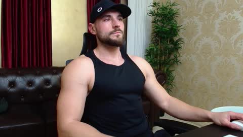 Snapshot of adamjameson chatting on January 3, 5:50 am AdamJameson online show from January 3, 5:50 am