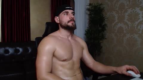 Snapshot of adamjameson chatting on January 29, 12:35 pm AdamJameson online show from January 29, 12:35 pm
