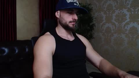 Snapshot of adamjameson chatting on January 31, 6:24 am AdamJameson online show from January 31, 6:24 am
