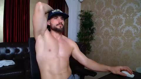 Snapshot of adamjameson chatting on February 4, 9:28 am AdamJameson online show from February 4, 9:28 am