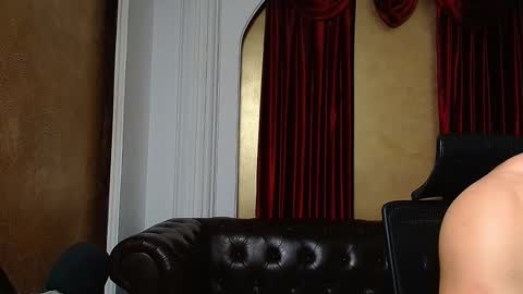 Snapshot of adamjameson chatting on February 27, 9:11 am AdamJameson online show from February 27, 9:11 am