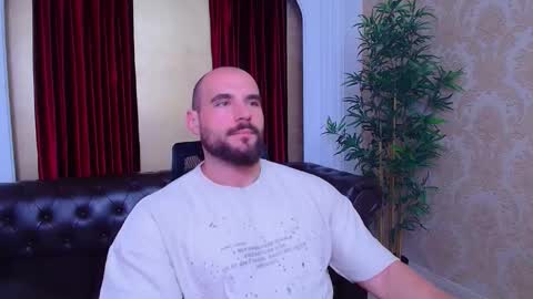 Snapshot of adamjameson chatting on September 14, 4:55 am AdamJameson online show from September 14, 4:55 am
