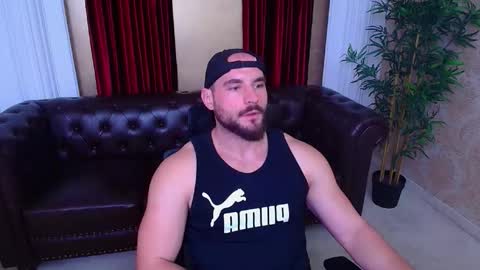 Snapshot of adamjameson chatting on September 15, 5:29 am AdamJameson online show from September 15, 5:29 am