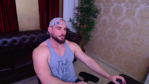 AdamJameson online show from April 3, 4:32 am