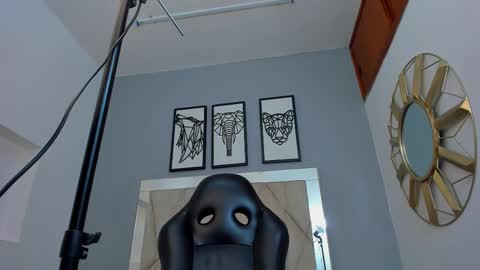 Adams Bobby online show from January 31, 7:11 pm