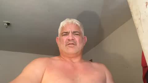 Snapshot of adamsquires194 chatting on July 15, 4:12 pm adamsquires194 online show from July 15, 4:12 pm