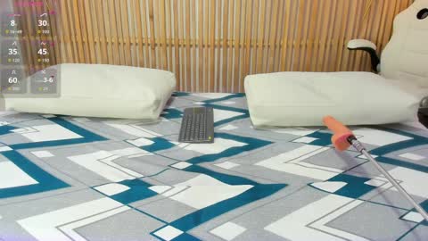 adara gray online show from April 9, 12:32 am