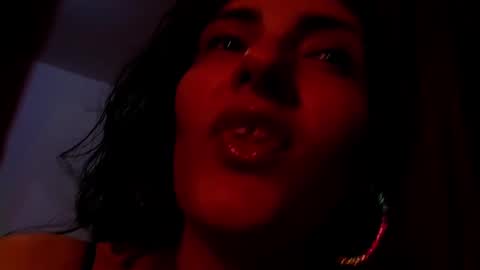 amy        online show from January 8, 9:44 pm