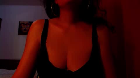 Snapshot of addicted2uts chatting on February 7, 12:14 am amy online show from February 7, 12:14 am