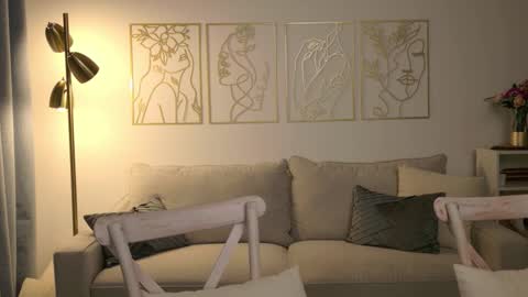 Snapshot of addieroseone chatting on November 13, 2:32 am Addison Rose I am currently away for the holiday weekend. Streams start again on 1242024. Enjoy the holiday online show from November 13, 2:32 am