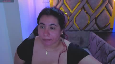 addy__02 online show from December 4, 2:32 am