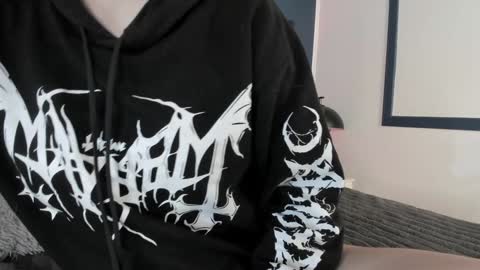 Snapshot of adeelinee chatting on December 26, 7:38 pm Ade online show from December 26, 7:38 pm