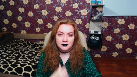 Snapshot of adel_redhead_ chatting on December 7, 6:04 pm Adel online show from December 7, 6:04 pm