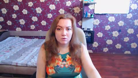 Snapshot of adel_redhead_ chatting on February 12, 9:31 am Adel online show from February 12, 9:31 am
