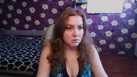 Snapshot of adel_redhead_ chatting on March 1, 1:40 pm Adel online show from March 1, 1:40 pm