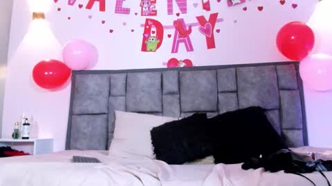 adela online show from February 11, 3:55 am