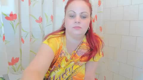 Snapshot of adelamilfsexy chatting on February 22, 9:59 pm izabellamilf online show from February 22, 9:59 pm