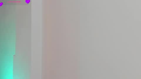 adele cruzz online show from March 8, 8:45 pm