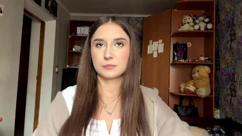 Poly online show from April 8, 11:10 am