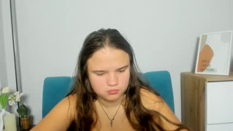 adelecruzz online show from October 21, 7:09 am