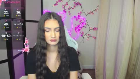 Snapshot of adeleluu chatting on November 22, 1:37 am Adel online show from November 22, 1:37 am