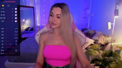 Adele online show from April 14, 1:55 am