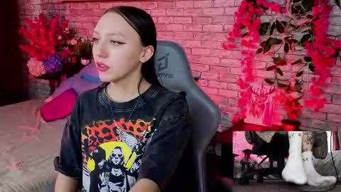 miss Ada online show from September 24, 7:23 am