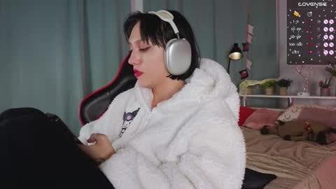 miss Ada online show from October 18, 6:19 pm