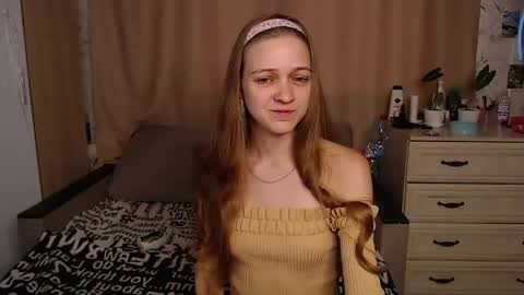 Snapshot of adelin_maxwell chatting on May 31, 7:59 am Lina online show from May 31, 7:59 am