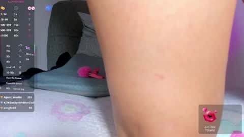 adelinaconte1 online show from May 15, 11:01 pm