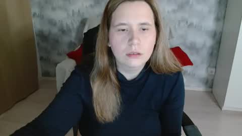 Snapshot of adelinalawson chatting on April 21, 11:27 am adelinalawson online show from April 21, 11:27 am