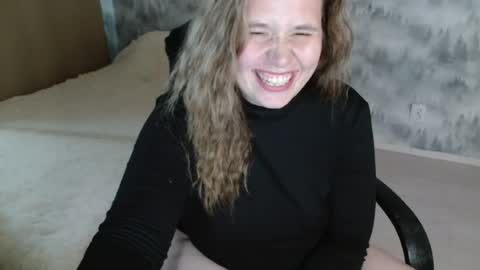 adelinalawson online show from June 27, 12:22 pm