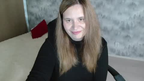 adelinalawson online show from July 11, 9:45 am