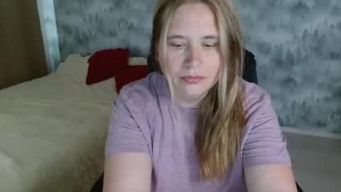 adelinalawson online show from July 28, 9:48 am