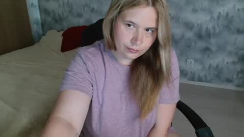 adelinalawson online show from July 28, 11:28 am