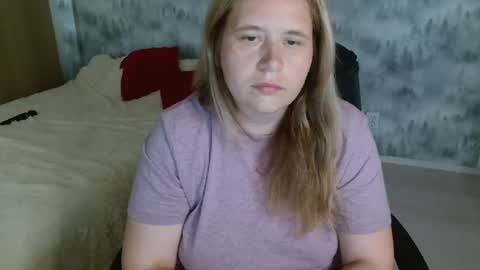 adelinalawson online show from July 28, 12:59 pm