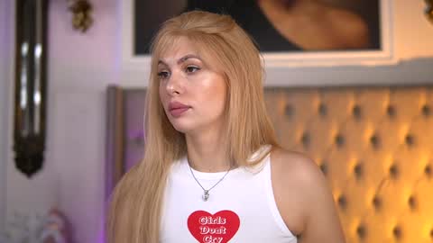 Snapshot of adelineking chatting on January 11, 3:02 am Ade online show from January 11, 3:02 am