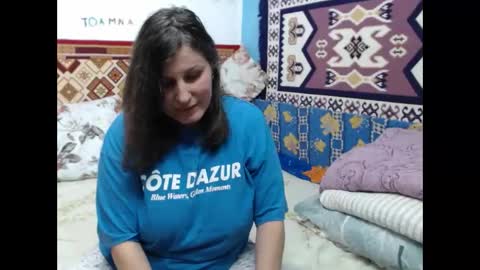 adelinemilf online show from January 14, 10:54 am