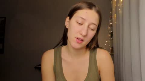 Snapshot of adellqueen chatting on December 1, 10:32 pm Adell online show from December 1, 10:32 pm