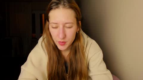 Adell online show from April 15, 9:48 pm