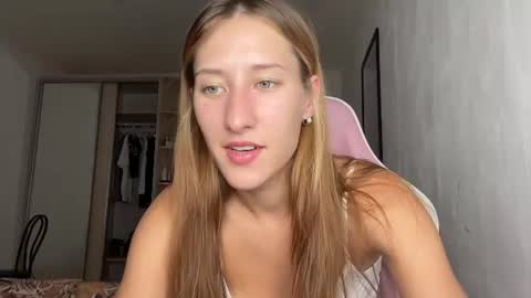 Adell online show from June 30, 9:38 pm