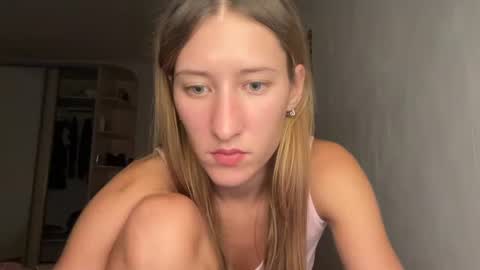 Adell online show from July 11, 10:00 pm
