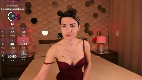 Adely online show from April 1, 7:44 pm