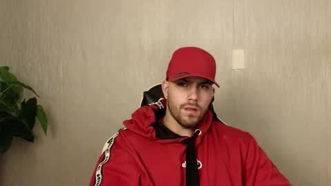 Snapshot of ades_lowe chatting on October 16, 11:44 am Ades online show from October 16, 11:44 am