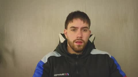 Snapshot of ades_lowe chatting on October 28, 11:58 am Ades online show from October 28, 11:58 am